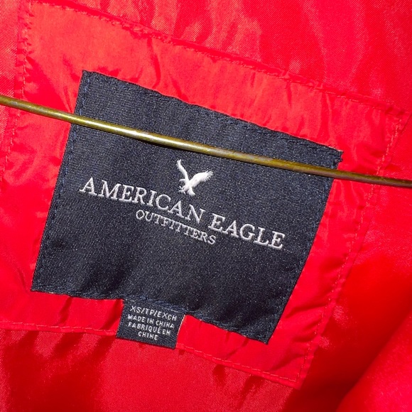 Cropped Red/OrangeUndertone American Eagle bomber jacket! - Picture 2 of 4
